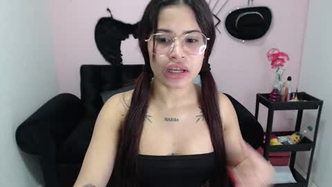 Snapshot of miafuckpussyhard chatting on 19, 1, 2026 miafuckpussyhard online show from 19, 1, 2026