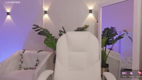 Mia Gomez online show from 10, 2, 2026