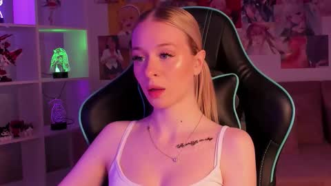 Mia online show from 27, 11, 2025