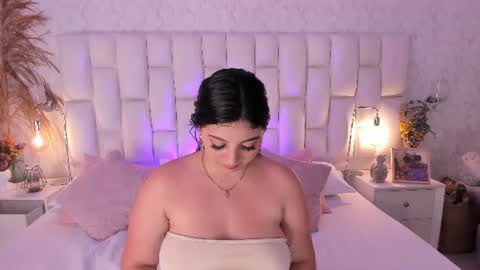 mia greys  online show from 23, 6, 2026