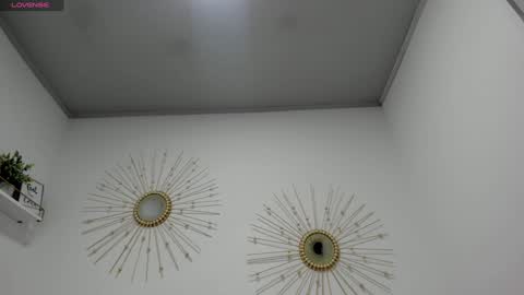 Miah Collins online show from 5, 2, 2025