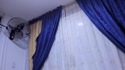 Miah Collins online show from 6, 3, 2025