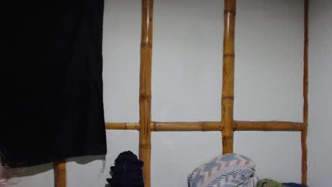 Mia  Sam online show from 11, 2, 2025