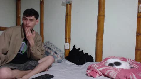 Mia  Sam online show from 27, 2, 2025