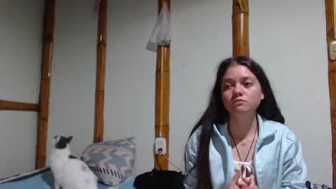 Mia  Sam online show from 5, 3, 2025