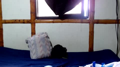 Mia  Sam online show from 29, 10, 2025