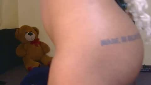 Snapshot of miahgorgeousy chatting on 15, 4, 2026 miahgorgeousy online show from 15, 4, 2026