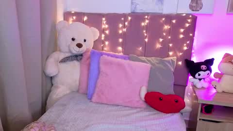 Snapshot of miahjoness chatting on 17, 1, 2026 Miah Joness online show from 17, 1, 2026