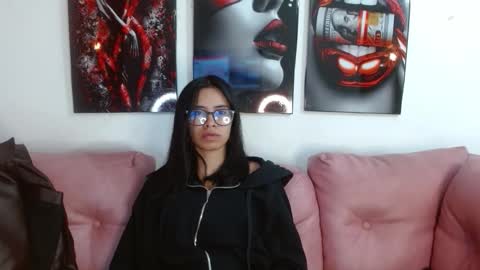 miahotcs online show from 12, 1, 2026