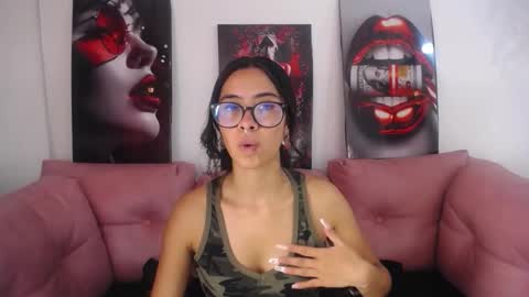 miahotcs online show from 24, 5, 2026