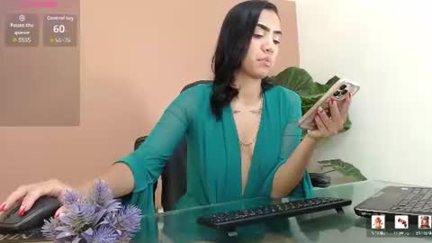 Mia online show from 1, 8, 2026