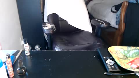 Snapshot of miaking chatting on 11, 9, 2025 Mark online show from 11, 9, 2025