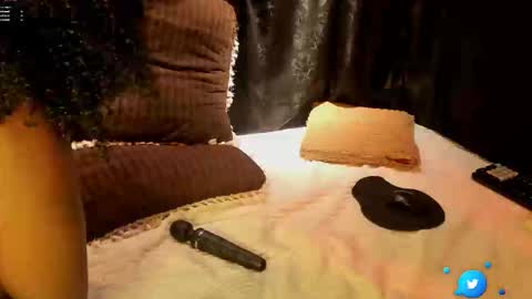 Mia online show from 3, 2, 2026