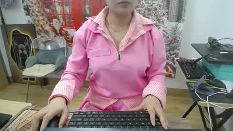 Mia online show from 17, 12, 2025