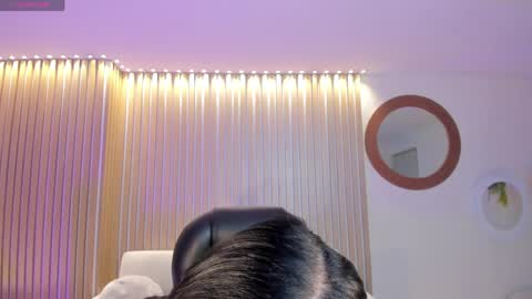 Snapshot of mialaurence_ chatting on 25, 4, 2026 Call me Mia online show from 25, 4, 2026