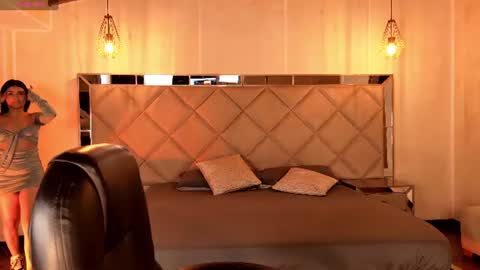 Snapshot of mialaurence_ chatting on 10, 6, 2026 Call me Mia online show from 10, 6, 2026