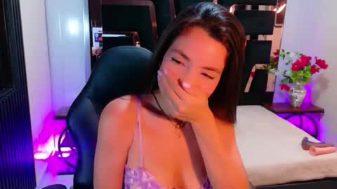 mialovelyn online show from 5, 4, 2026