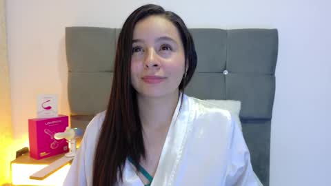 Snapshot of miamackleyn_ chatting on 6, 1, 2026 MIA online show from 6, 1, 2026