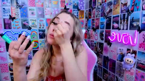 Snapshot of miamilas chatting on 18, 2, 2026 miamilas online show from 18, 2, 2026