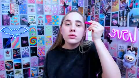 Snapshot of miamilas chatting on 24, 3, 2026 miamilas online show from 24, 3, 2026