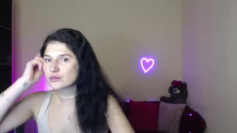 Snapshot of miamilff_sugar chatting on 24, 4, 2026 Alianna online show from 24, 4, 2026