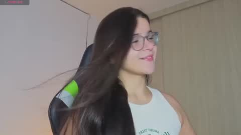 Snapshot of miamillerr_28 chatting on 15, 6, 2026 Mia online show from 15, 6, 2026