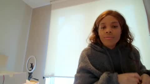 MiaMuffn online show from 21, 12, 2024