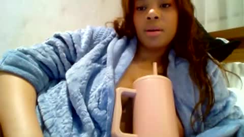 MiaMuffn online show from 15, 1, 2025