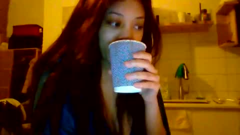 Snapshot of miamuffin8 chatting on 8, 4, 2026 MiaMuffn online show from 8, 4, 2026