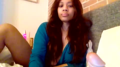 Snapshot of miamuffin8 chatting on 13, 4, 2026 MiaMuffn online show from 13, 4, 2026