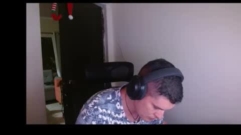 Snapshot of miaou_miaou chatting on 6, 4, 2026 miaou_miaou online show from 6, 4, 2026