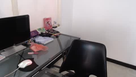 Snapshot of miapeyton chatting on 7, 12, 2024 Mia Peyton online show from 7, 12, 2024