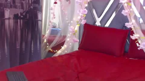 Snapshot of miapeyton chatting on 5, 11, 2025 Mia Peyton online show from 5, 11, 2025