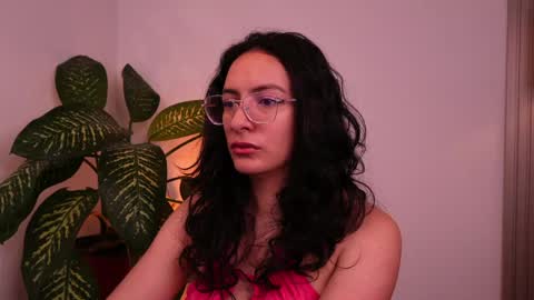 Snapshot of miaportman chatting on 21, 5, 2026 MIAPORTMANN online show from 21, 5, 2026