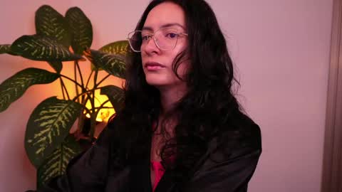 Snapshot of miaportman chatting on 29, 5, 2026 MIAPORTMANN online show from 29, 5, 2026