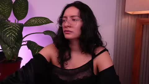 Snapshot of miaportman chatting on 10, 6, 2026 MIAPORTMANN online show from 10, 6, 2026