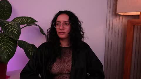 Snapshot of miaportman chatting on 17, 6, 2026 MIAPORTMANN online show from 17, 6, 2026
