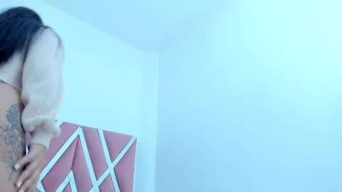 Snapshot of miaquevedo chatting on 4, 10, 2025 Mia Quevedo online show from 4, 10, 2025