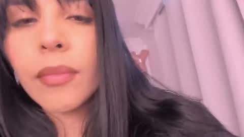 Mia Quevedo online show from 23, 7, 2026