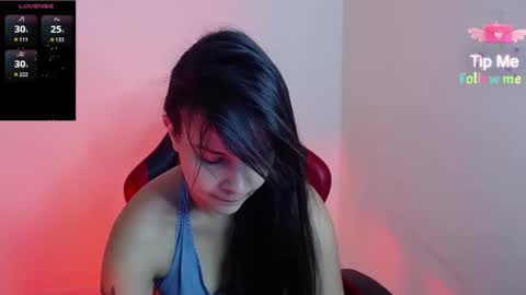 miarobinn_ online show from 25, 11, 2025