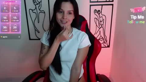 miarobinn_ online show from 19, 2, 2026