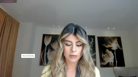 Mia Silva online show from 1, 5, 2026
