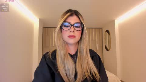 Mia Silva online show from 14, 5, 2026