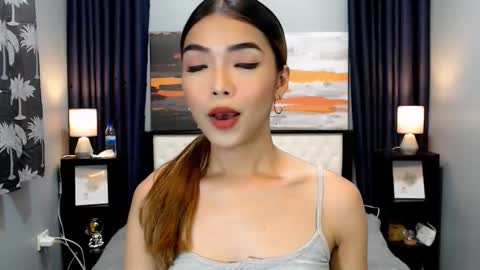 Snapshot of miasmith09 chatting on 30, 11, 2025 Pau and jence online show from 30, 11, 2025