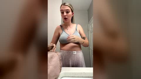 miasmith_001 online show from 6, 5, 2026