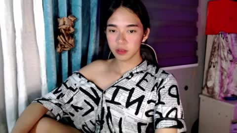 Snapshot of miatrixs chatting on 29, 3, 2026 Mia online show from 29, 3, 2026