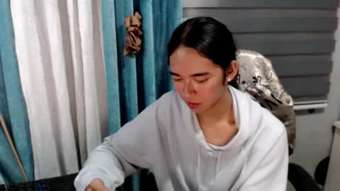 Snapshot of miatrixs chatting on 7, 4, 2026 Mia online show from 7, 4, 2026