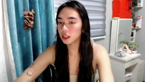 Mia online show from 8, 5, 2026