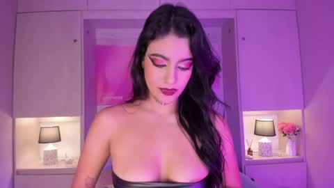 Snapshot of miaturnerr_ chatting on 22, 5, 2026 miaturnerr_ online show from 22, 5, 2026