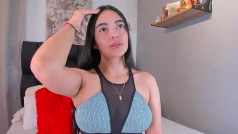 Snapshot of miavelvet1 chatting on 14, 10, 2025 miavelvet1 online show from 14, 10, 2025